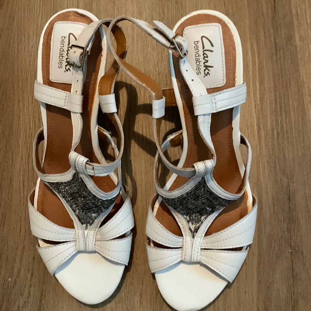 Size 8.5 wedge Clark’s Bendables